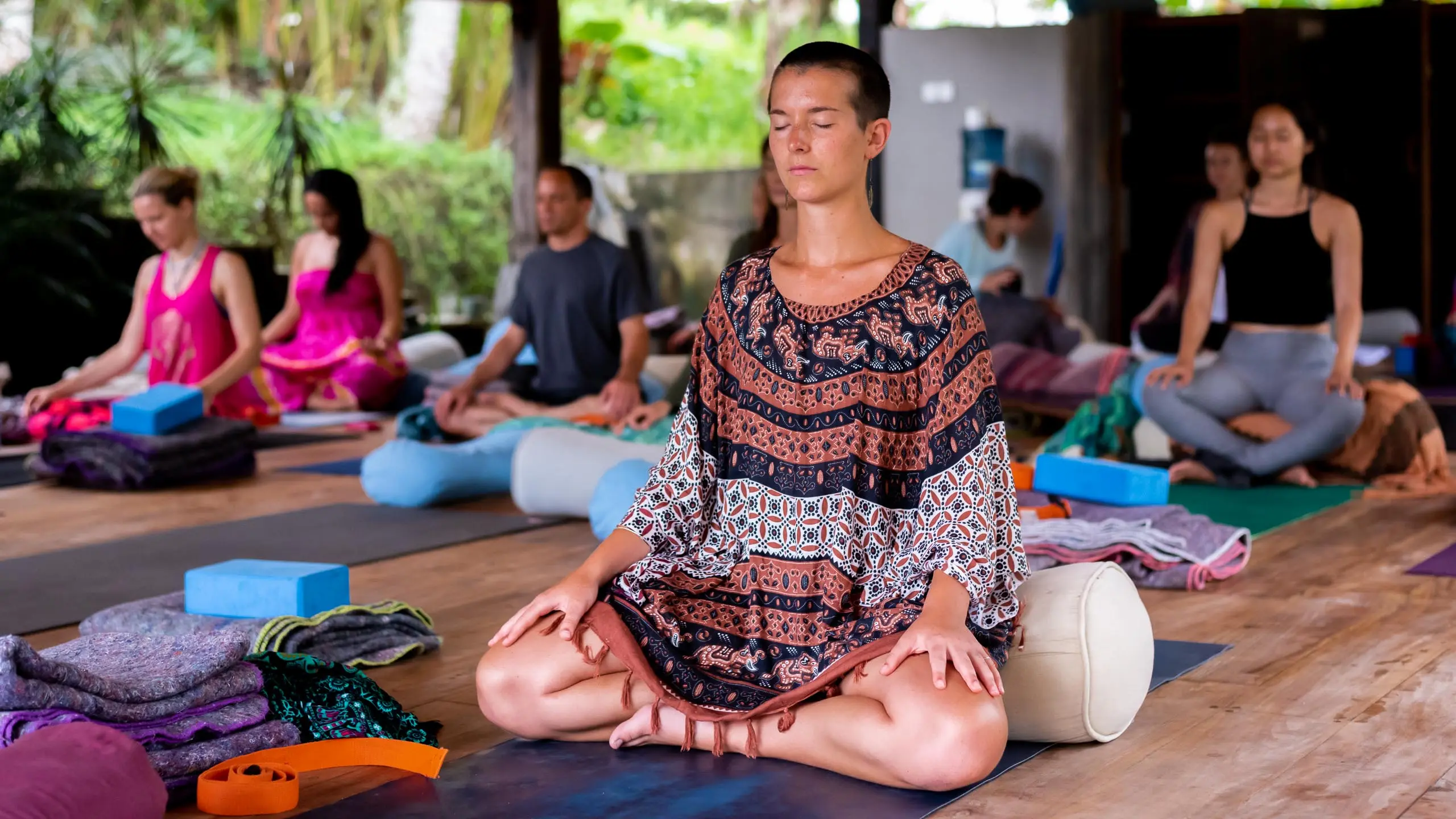 yoga and meditation teacher training - Can yoga teachers teach meditation