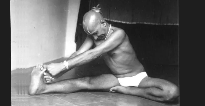 t krishnamacharya yoga - Quién es el padre del yoga moderno