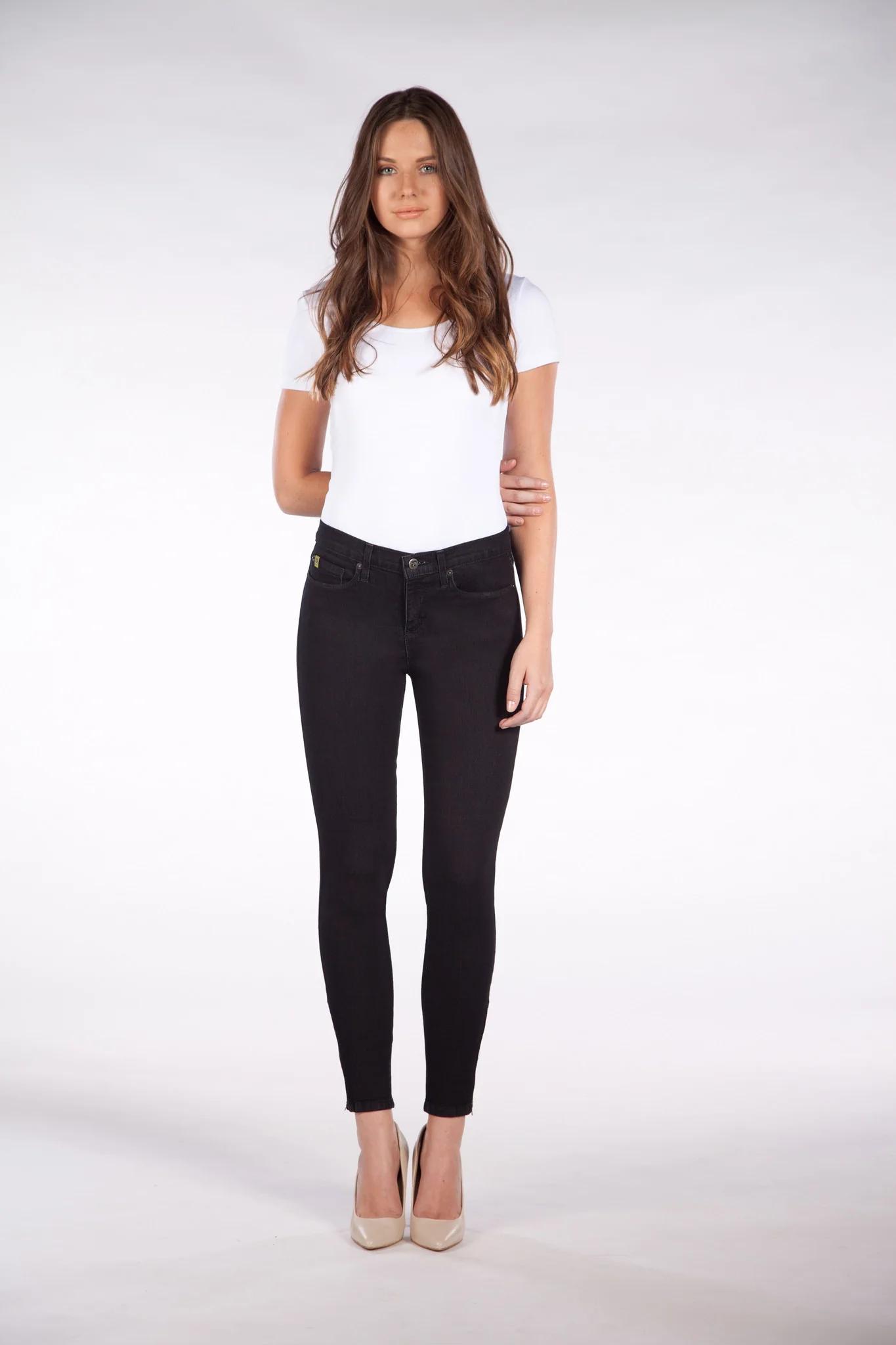 yoga jeans canada - What cut of jeans are in style 2023