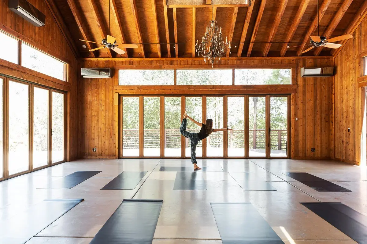 yoga and meditation retreat - What do you do on a meditation retreat