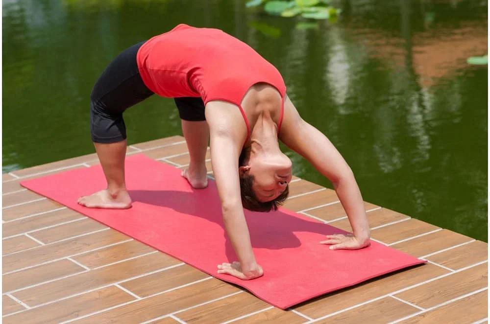 chakrasana yoga benefits - What is the disadvantage of Chakrasana