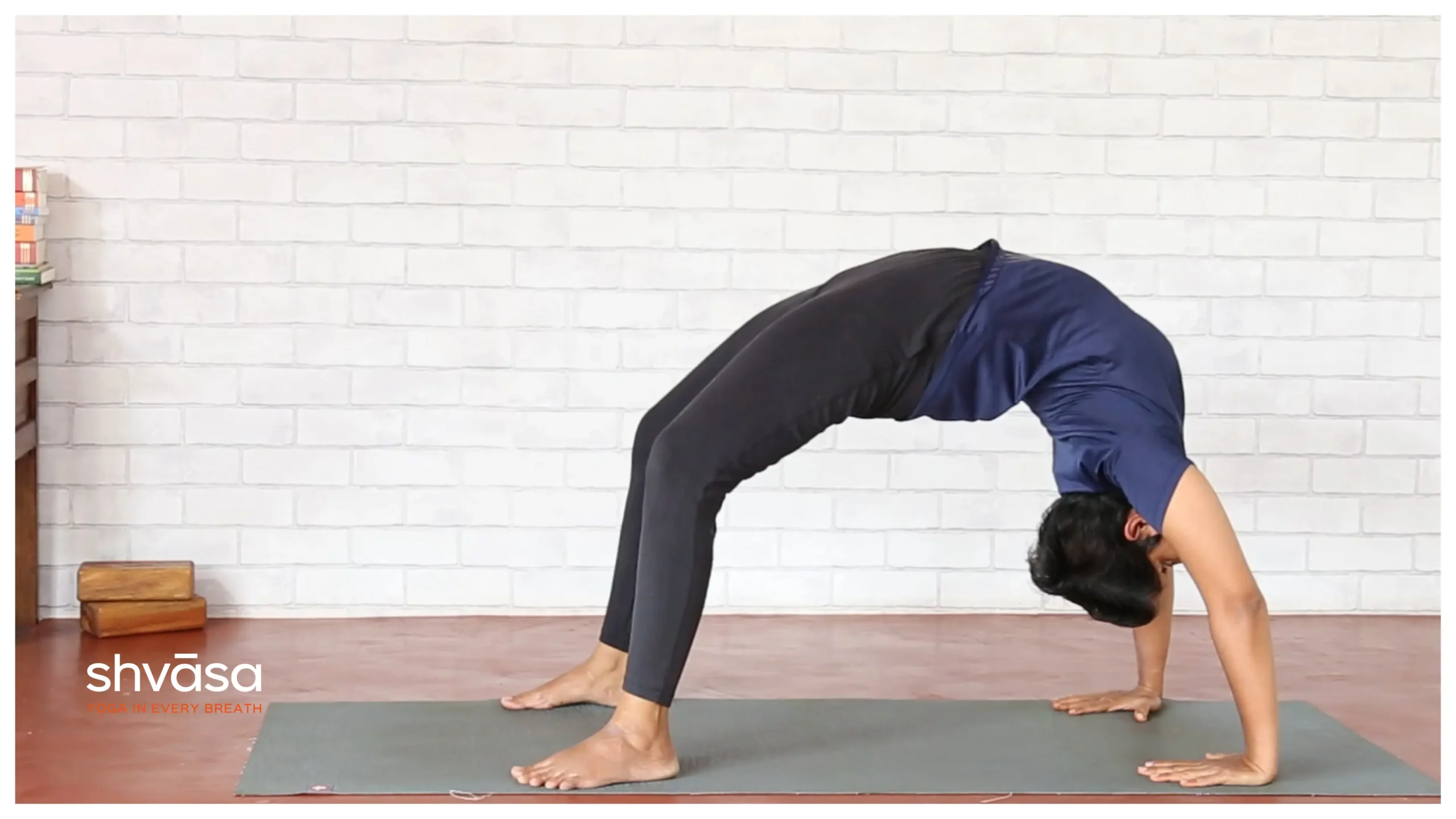 chakrasana yoga benefits - Why is Chakrasana difficult